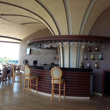 Avenra Gangaara Hotel Wennappuwa Dış mekan fotoğraf