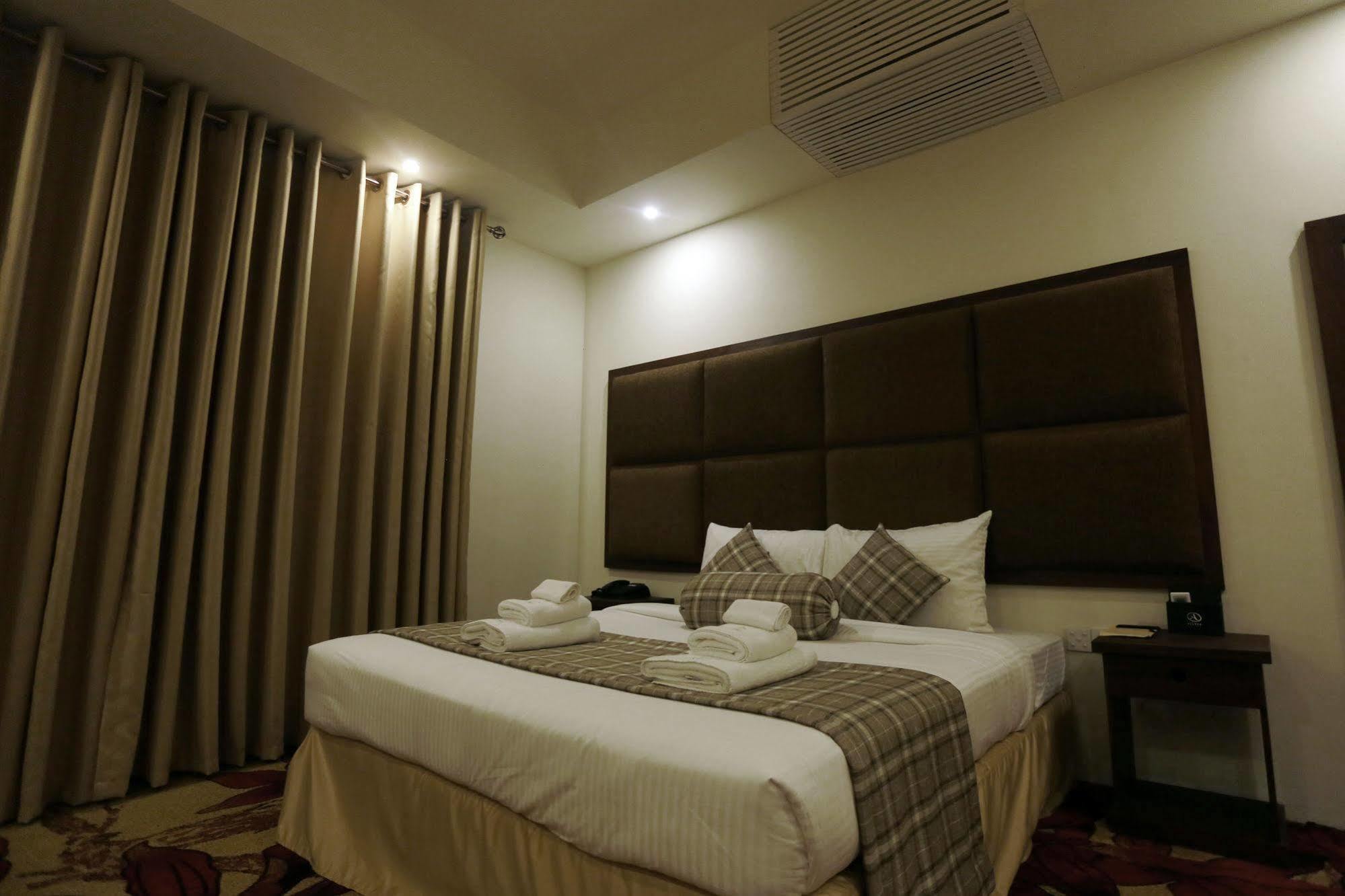 Avenra Gangaara Hotel Wennappuwa Dış mekan fotoğraf